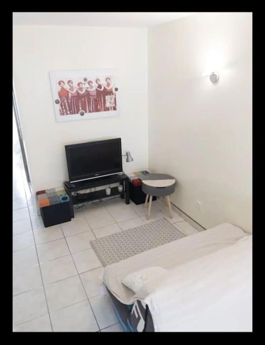 T1 Proximite De Montpellier. Juvignac Exterior foto